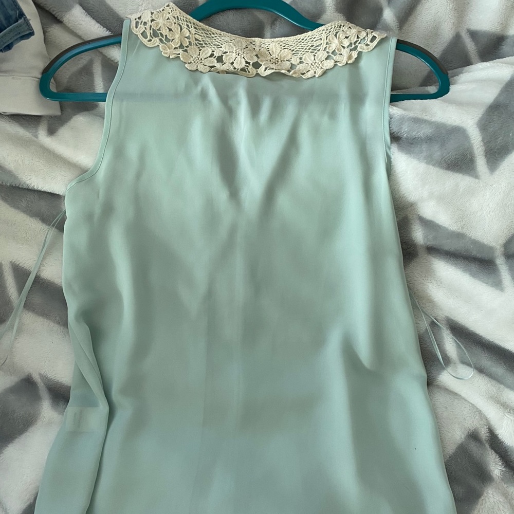 LC Tank Top - Picture 4 of 4